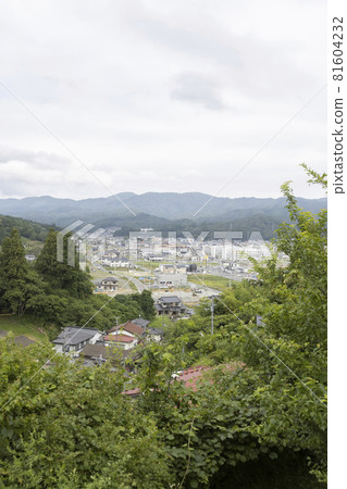 東北，日本的旅遊勝地，宮城偶來，從徒步路線、山丘、城市景觀的景色 81604232