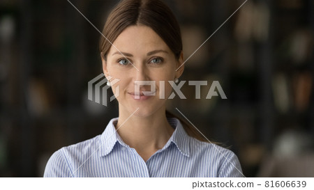 Head shot portrait of confident businesswoman entrepreneur looking at camera Head shot portrait of confident businesswoman entrepreneur looking at camera 81606639