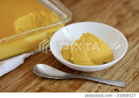 Homemade baked pumpkin pudding Pumpkin scoop pudding Homemade baked pumpkin pudding Pumpkin scoop pudding 81608517