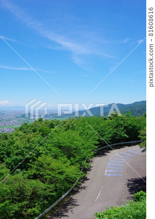 從德島縣吉野川市櫻桃公路線看淡路島 81608616