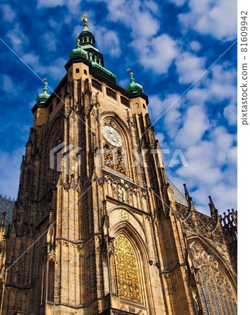 布拉格天際線和鍾樓 布拉格天際線和鍾樓 81609942