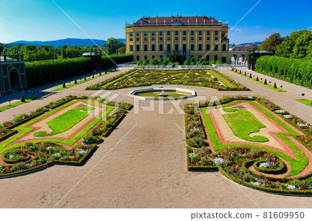 俯瞰 Schoemble 宮的花園 俯瞰 Schoemble 宮的花園 81609950