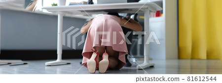 Young woman gives blowjob to boss under table 81612544