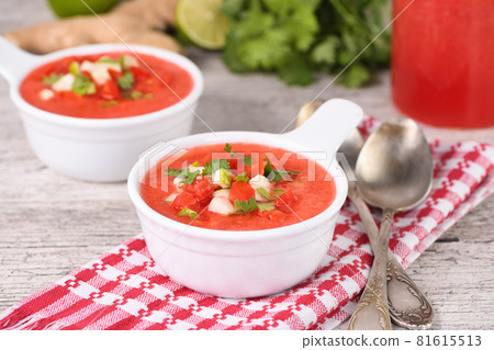 Watermelon tomato gazpacho in bowls Watermelon tomato gazpacho in bowls 81615513