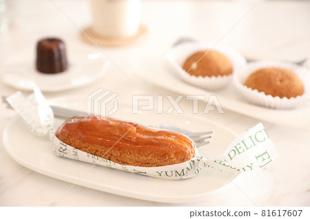croquant choux cream japanese dessert in coffee shop background croquant choux cream japanese dessert in coffee shop background 81617607