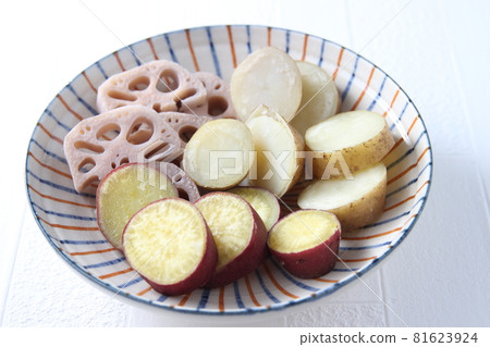 Warm vegetables Warm vegetables 81623924