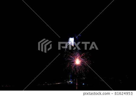 Fireworks launch [Tsukui, Sagamihara City, November] 81624953
