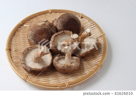 香菇秋味火鍋材料 81626010