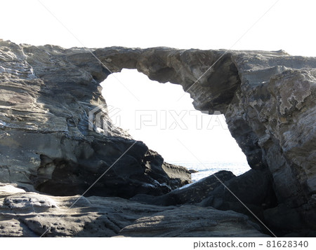 三浦市城島馬之瀨洞門 81628340