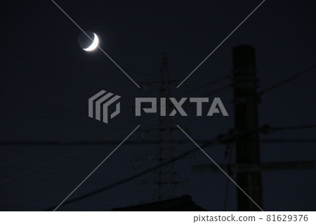 月景，安靜住宅區的夜晚，新月 81629376