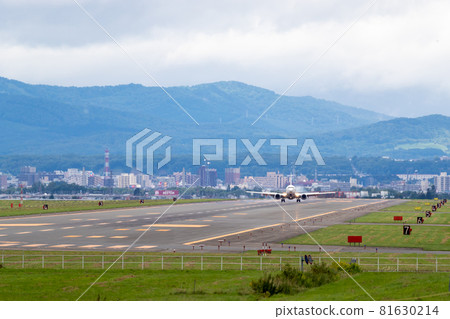 日航客機降落在旭川機場 日航客機降落在旭川機場 81630214