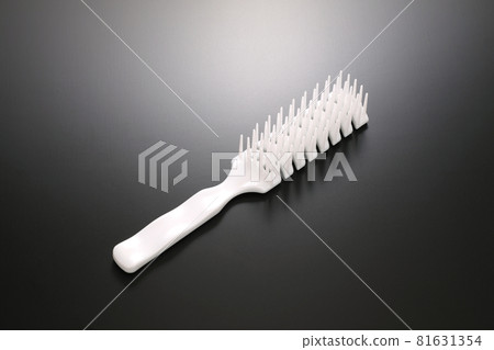 Hair brush Hair brush 81631354