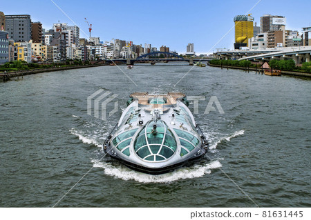 Tokyo Cruise Emeraldas at Sumida River Umayabashi 81631445