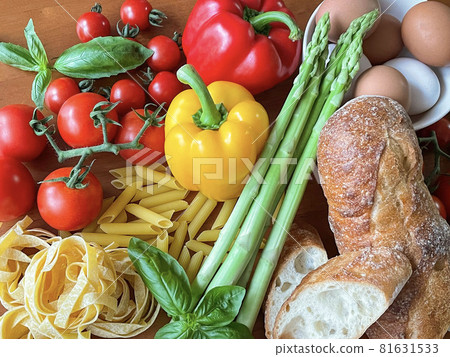 Colorful Italian food Colorful Italian food 81631533