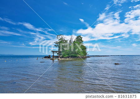 [Koiji Beach (Benten Island)] Koiji, Noto Town, Hosu District, Ishikawa Prefecture 81631875