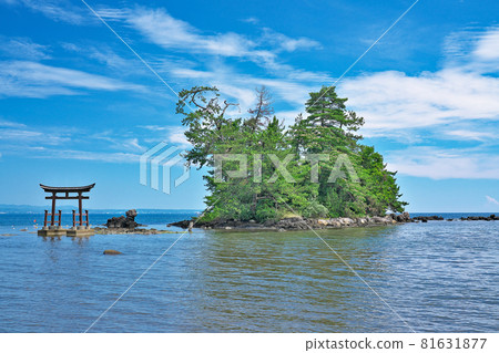 [Koiji Beach (Benten Island)] Koiji, Noto Town, Hosu District, Ishikawa Prefecture 81631877