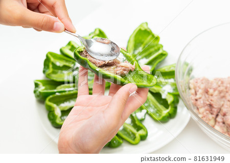 Stuffed peppers Stuffed peppers 81631949