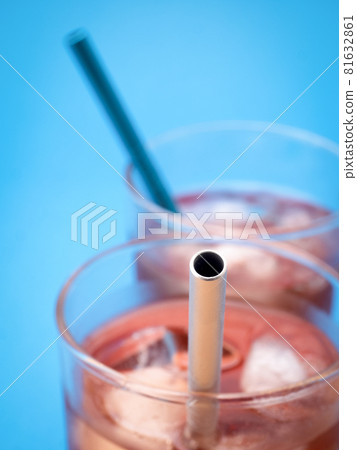 Aluminum straw 81632861