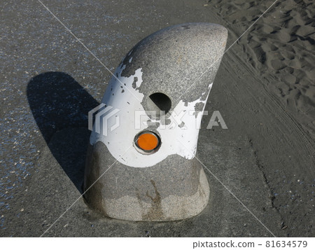 湘南海岸自行車道茅崎海岸岬附近的烏帽子形狀的停車場 81634579