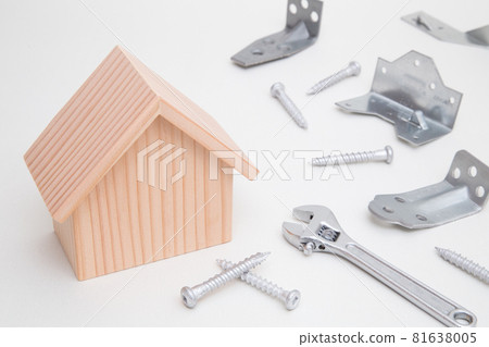 Housing and building hardware 81638005