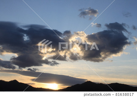 雲彩和天空 81638017