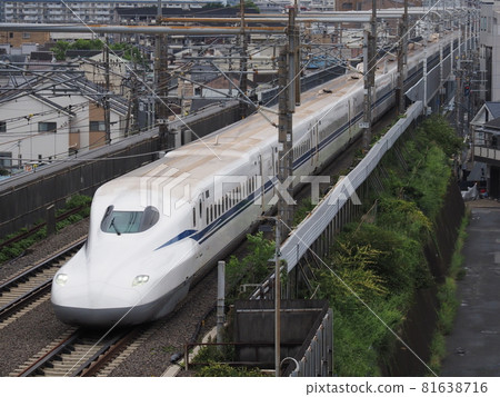 Yamashina附近的新幹線N700S J10編隊 81638716