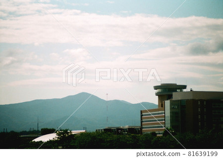 Nihon University College of Engineering in the summer sky and countryside - Mountain Nihon University College of Engineering in the summer sky and countryside - Mountain 81639199