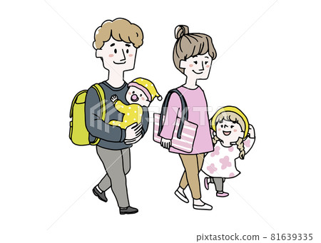 母親一邊散步一邊與父親和女兒一起散步 母親一邊散步一邊與父親和女兒一起散步 81639335