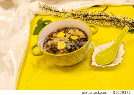 Chive and Egg Soup 81639372