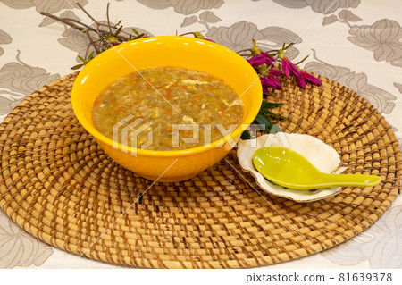 Clam porridge 81639378