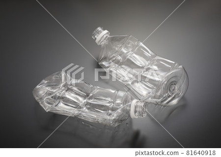 壓碎的塑料瓶 81640918
