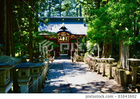 瑞金門 埼玉縣秩父市三峰神社 三峰 照片素材 圖片 圖庫