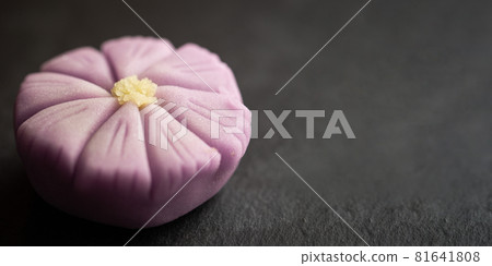 Flower-shaped Nerikiri Japanese sweets and tea image 81641808
