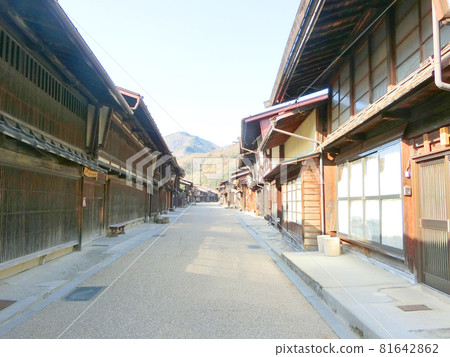 中山道第 42 個驛站妻籠宿的街景 81642862