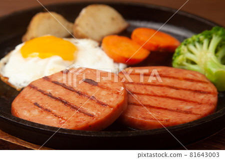 火腿牛排 火腿牛排 81643003