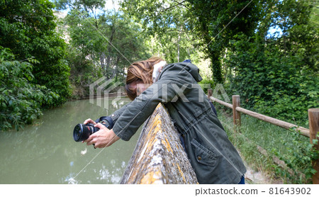 young woman traveler landscape photography young woman traveler landscape photography 81643902