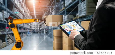 Smart robot arm systems for innovative warehouse and factory digital technology Smart robot arm systems for innovative warehouse and factory digital technology 81645703
