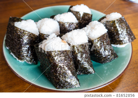 傳統美味的日本料理 傳統美味的日本料理 81652856
