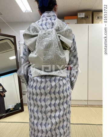 和服腰帶結小牛麻雀 81653722