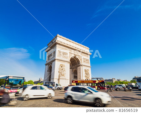 Arc de Triomphe in Paris 81656519