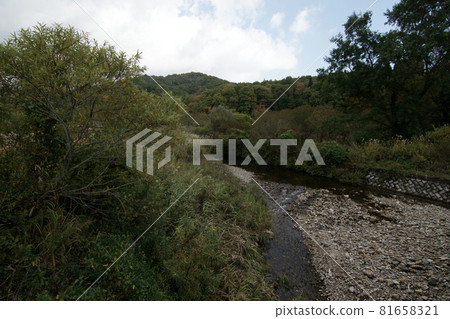 Tottori Walking in the Four Seasons Fall in the Ebara Plateau Tottori Walking in the Four Seasons Fall in the Ebara Plateau 81658321