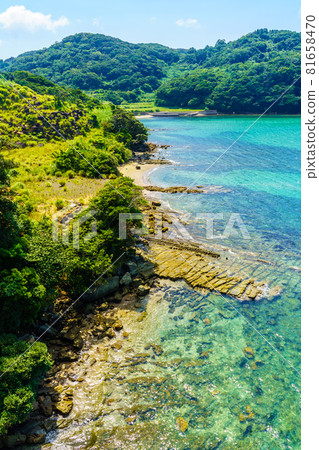 View of Takashima from Takashima Hizen Ohashi [Takashima, Matsuura City, Nagasaki Prefecture] 81658470