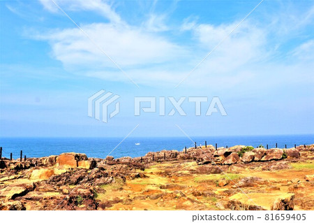 Nanki Shirahama · Three step wall 81659405