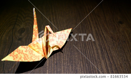 Commercially usable origami crane photos Commercially usable origami crane photos 81663534