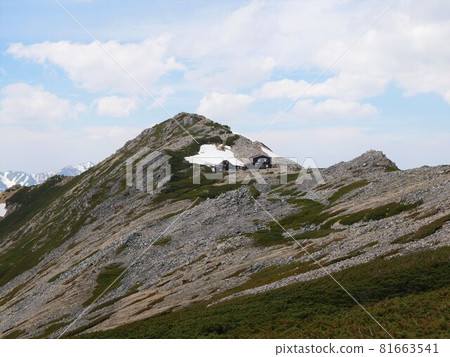 "Daitenjodake" - a traverse from Mt. Tsubakuro to Mt. Jonen 81663541
