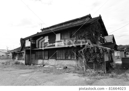 古老的木結構建築 81664023