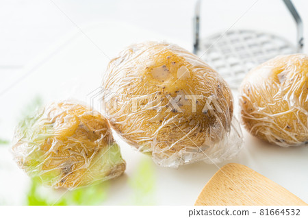 馬鈴薯用微波爐加熱 81664532