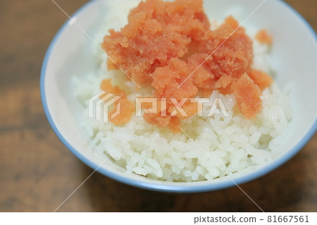 Spicy cod roe served on hot rice (mentaiko rice) Spicy cod roe served on hot rice (mentaiko rice) 81667561