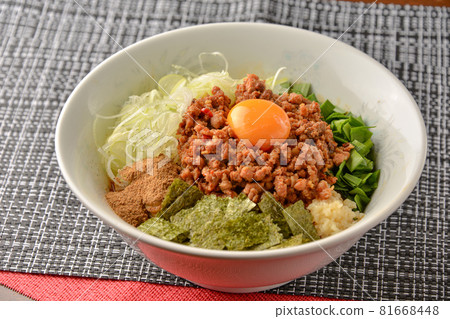 Mazesoba noodles with plenty of ingredients and meat Mazesoba noodles with plenty of ingredients and meat 81668448