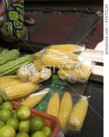 Thailand Talad Rom Hub (Mae Klong Train Market) 81670138